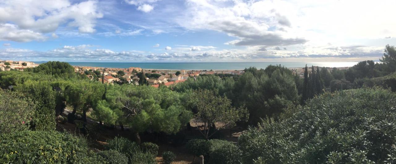 Saint-Pierre-La-Mer Fleury  Exteriör bild